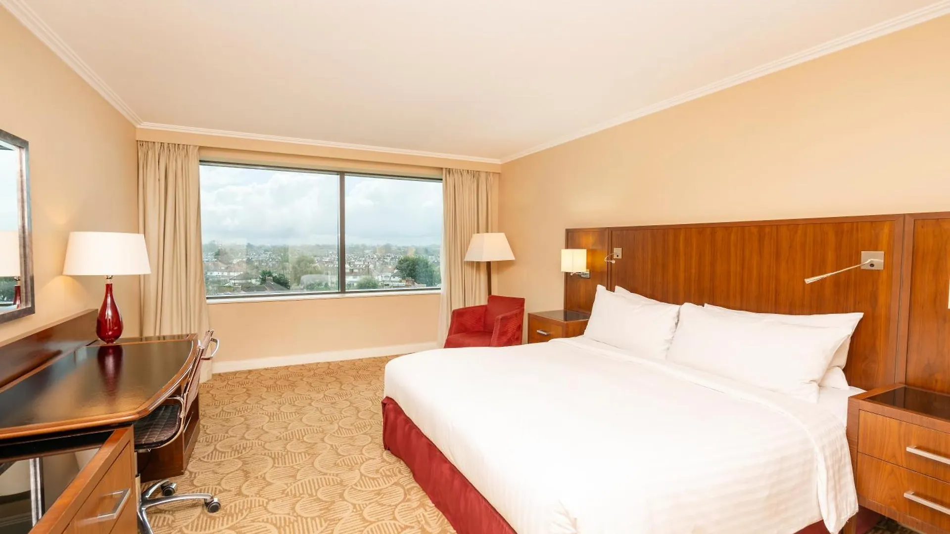 London Marriott Hotel Twickenham 4*,