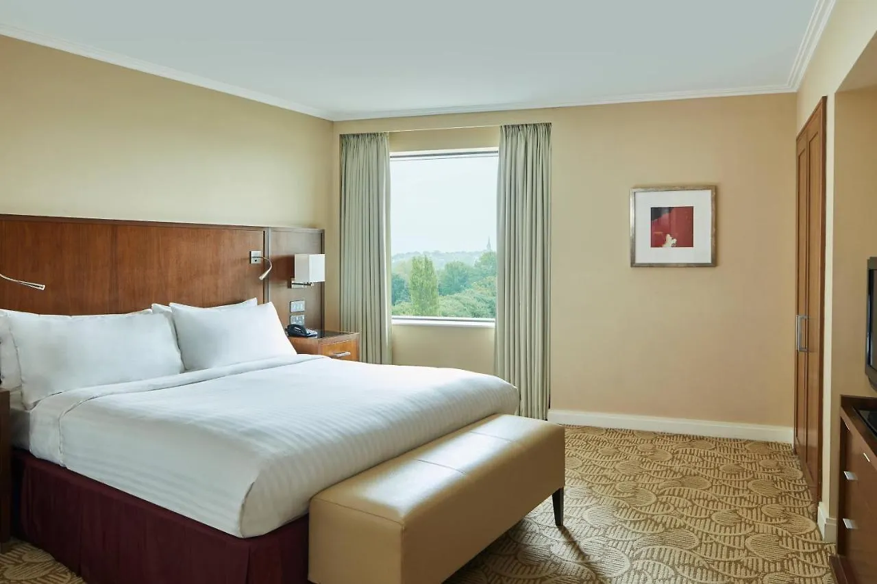 London Twickenham Stadium Hotel, A Member Of Radisson Individuals 4*,