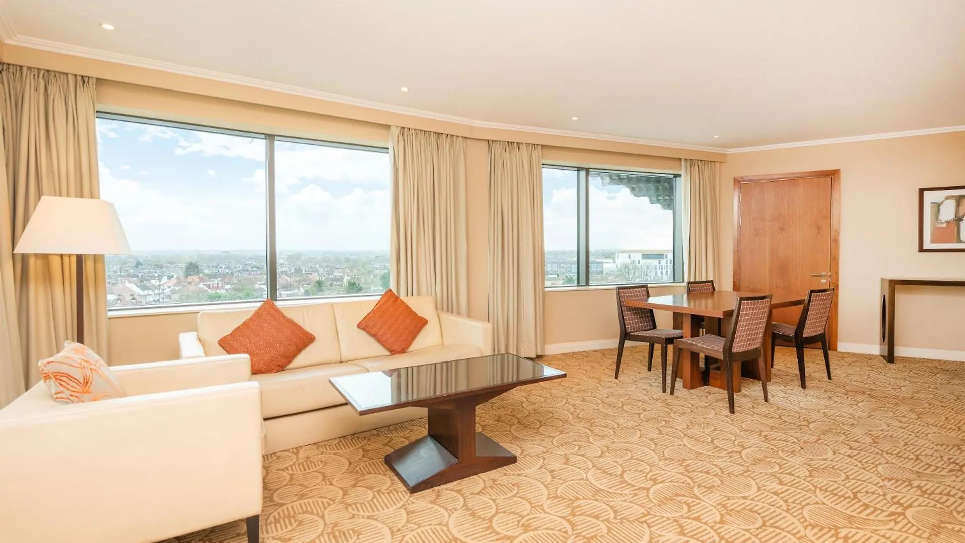 London Twickenham Stadium Hotel, A Member Of Radisson Individuals 4*,
