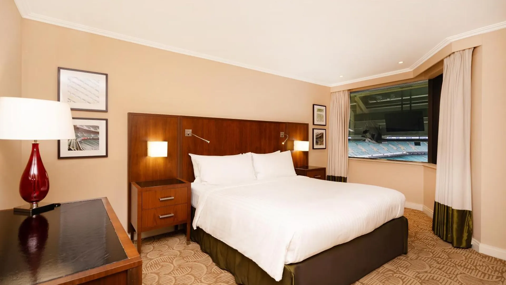 London Twickenham Stadium Hotel, A Member Of Radisson Individuals 4*,  Royaume-Uni